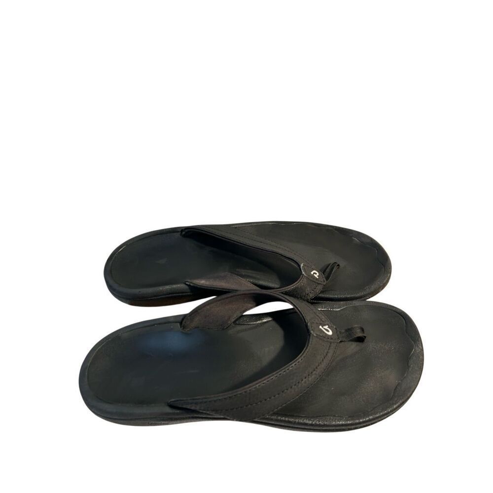 Olukai Flip‎ flops black leather size 9?